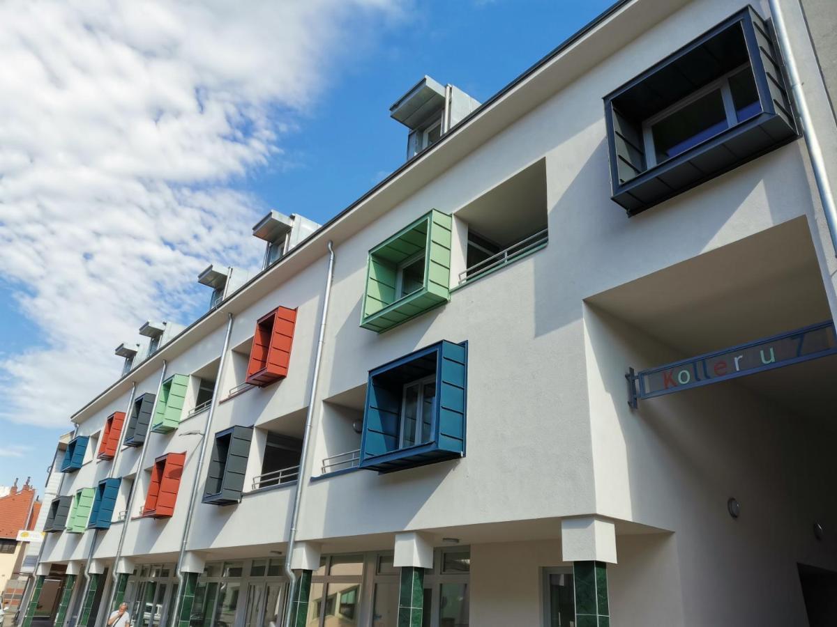 Antracit Apartman - Free Parking Pécs Exterior foto